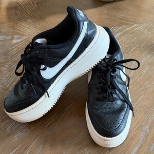 Nike Women’s Court Vision ALTA LTR Platform